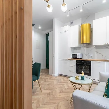 Апартаменты Golden Circles Познань